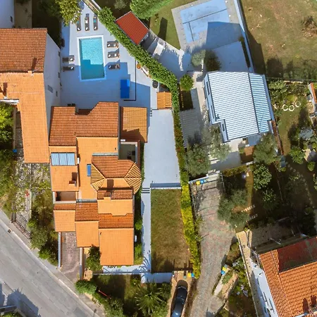 Vila Natalia Stinjan- Private Pool Retreat Pula